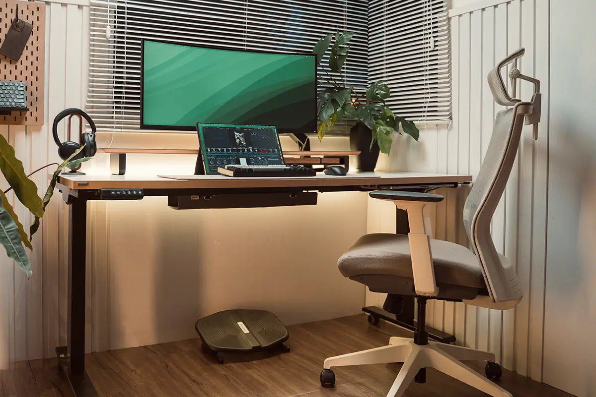 Setup thoải mái với chiều rộng bàn 80 cm