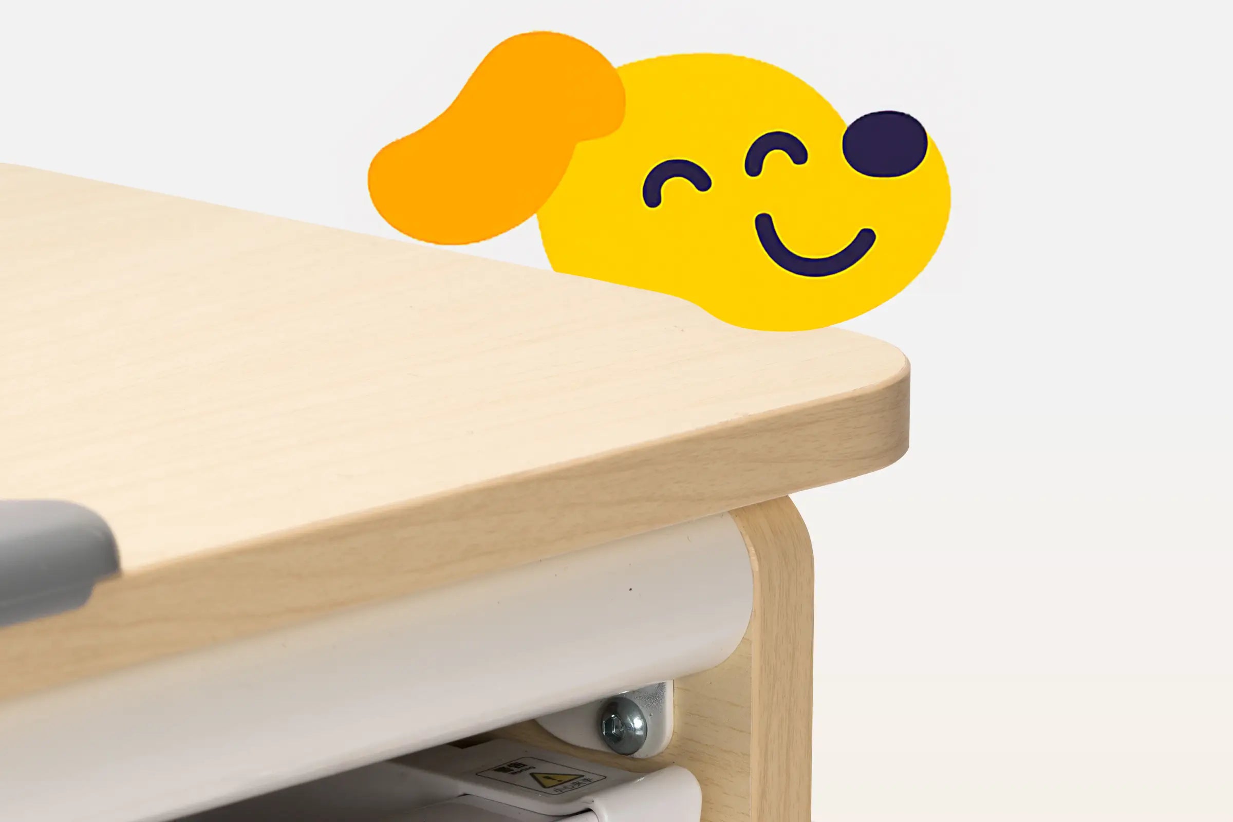 Cạnh bàn bo cong đảm bảo an toàn